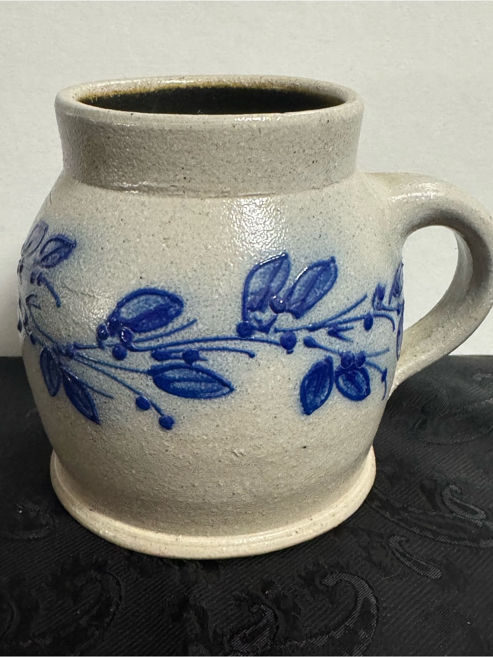 Salmon Falls Stoneware Blueberry Vine Mug